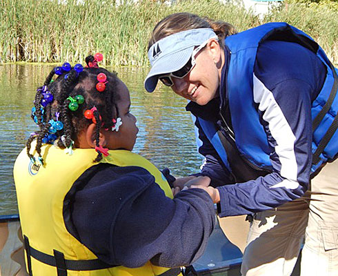 WOIS student learns kayaking